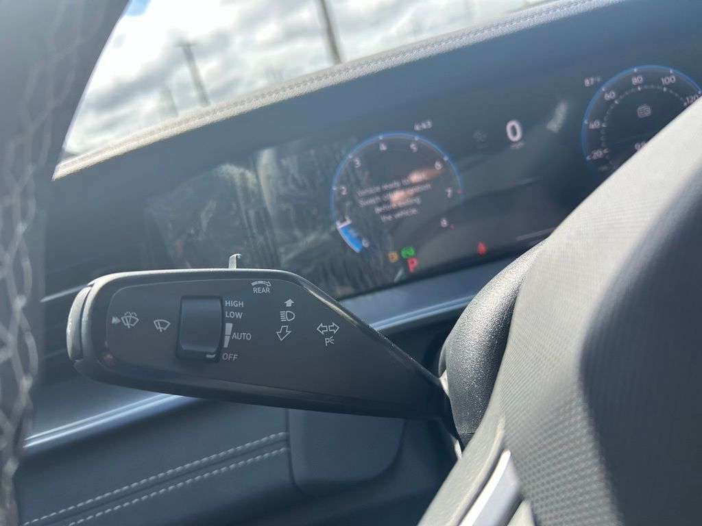 2025 Volkswagen Tiguan 2.0T SE Tampa FL