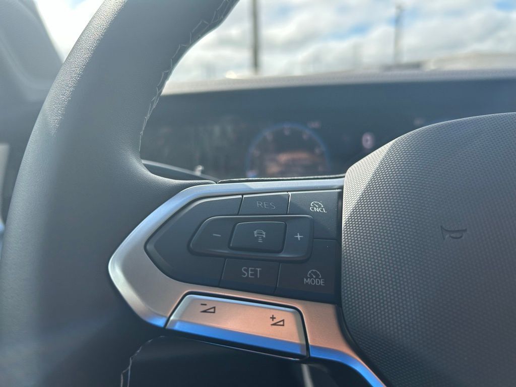 2025 Volkswagen Tiguan 2.0T SE Tampa FL