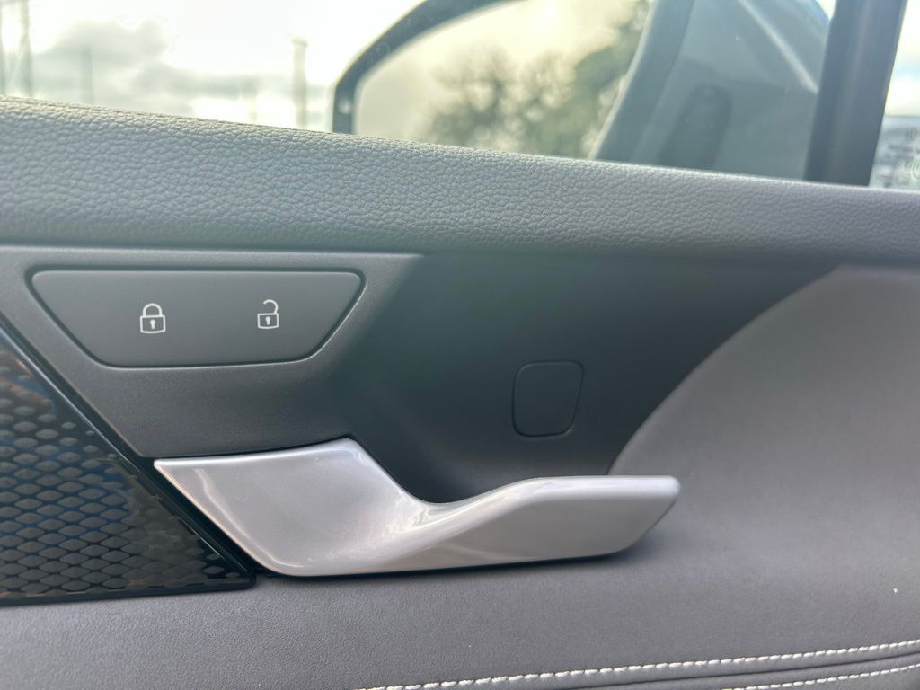 2025 Volkswagen Tiguan 2.0T SE Tampa FL