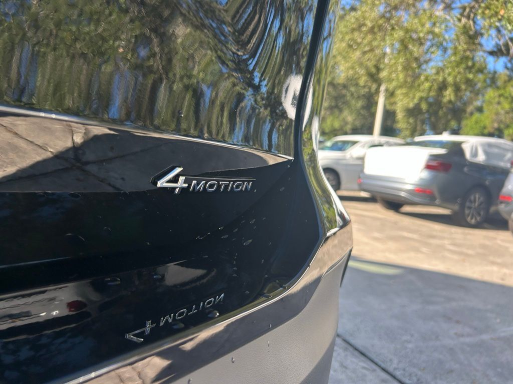 2025 Volkswagen Tiguan 2.0T SE Tampa FL