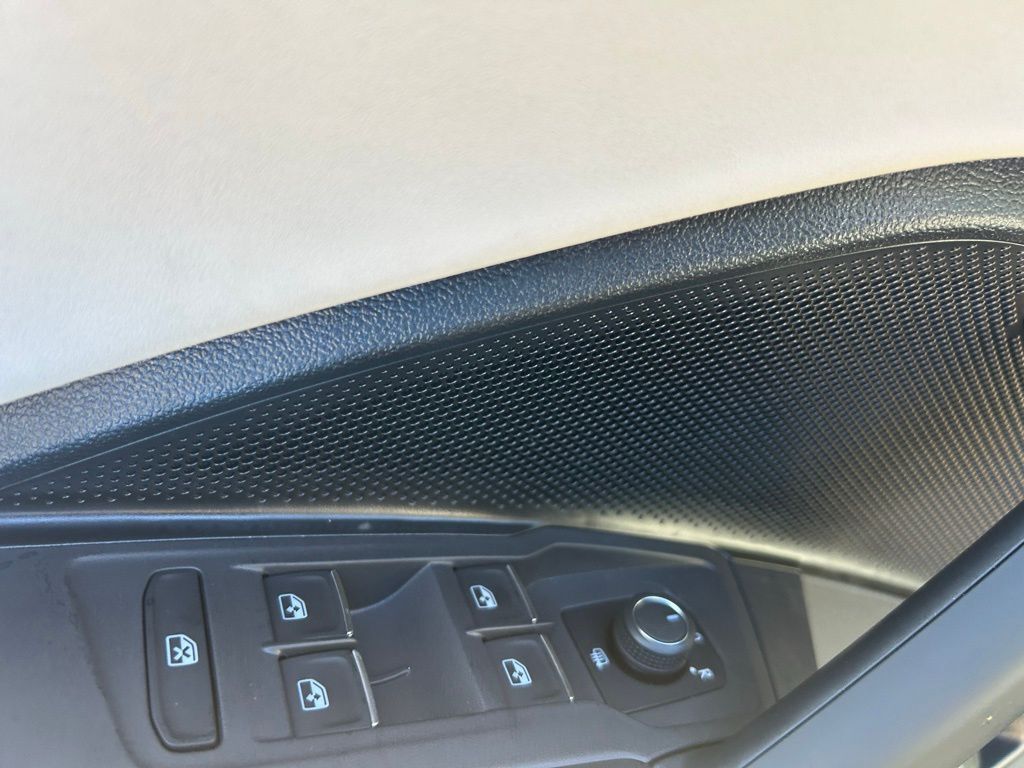 2025 Volkswagen Tiguan 2.0T SE Tampa FL