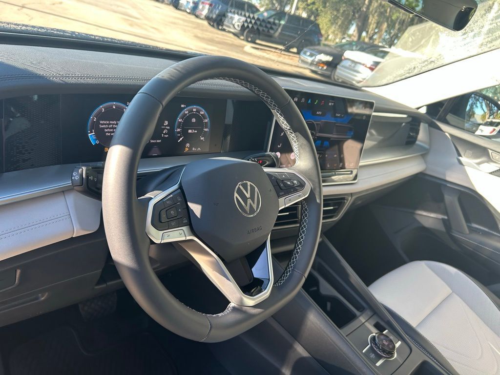 2025 Volkswagen Tiguan 2.0T SE Tampa FL