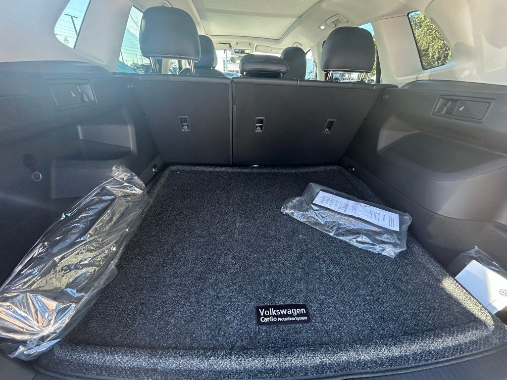 2025 Volkswagen Tiguan 2.0T SE Tampa FL