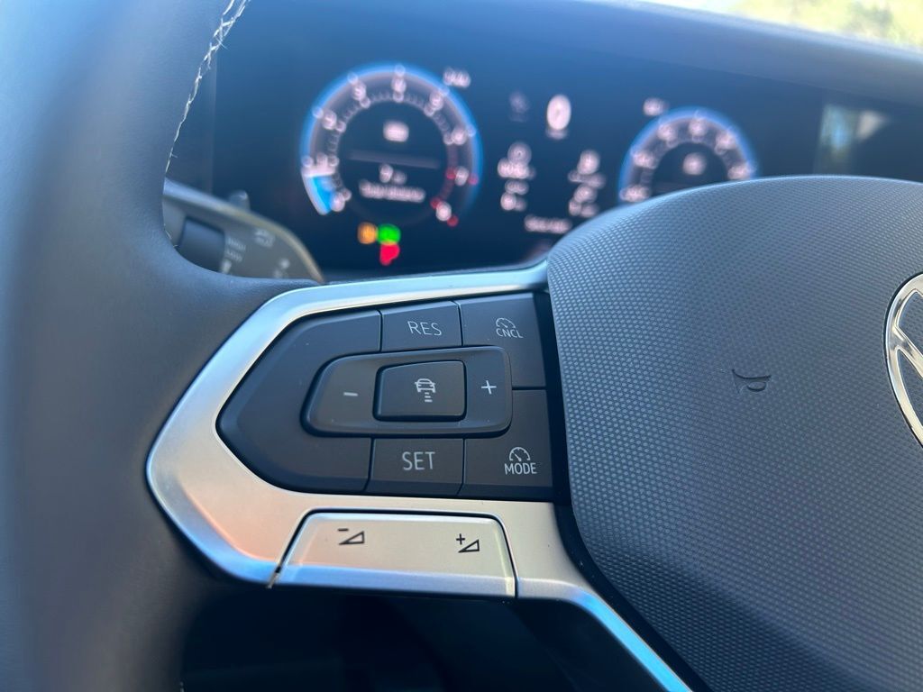 2025 Volkswagen Tiguan 2.0T SE Tampa FL