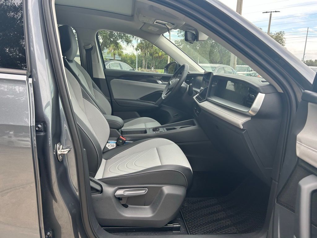 2025 Volkswagen Tiguan 2.0T SE Tampa FL