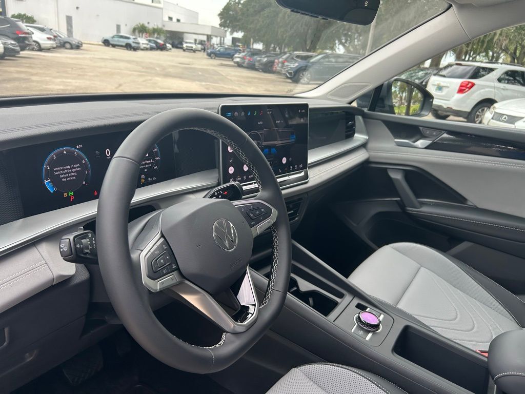 2025 Volkswagen Tiguan 2.0T SE Tampa FL