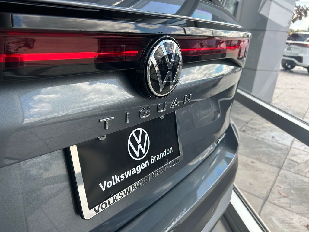 2025 Volkswagen Tiguan 2.0T SE Tampa FL