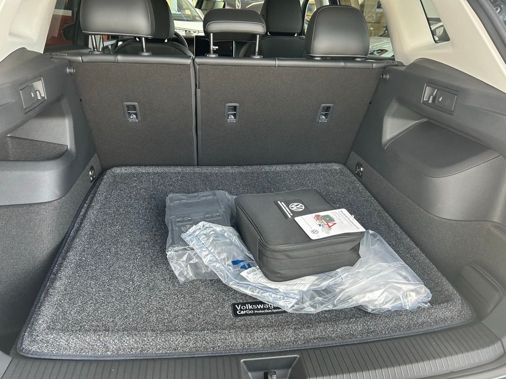 2025 Volkswagen Tiguan 2.0T SE Tampa FL