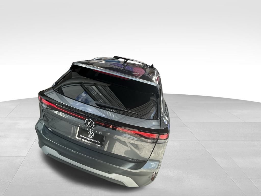 2025 Volkswagen Tiguan 2.0T SE Tampa FL