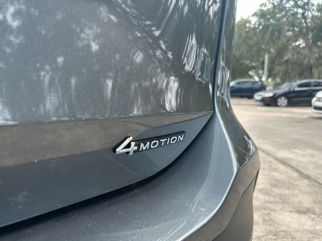 2025 Volkswagen Tiguan 2.0T SE Tampa FL