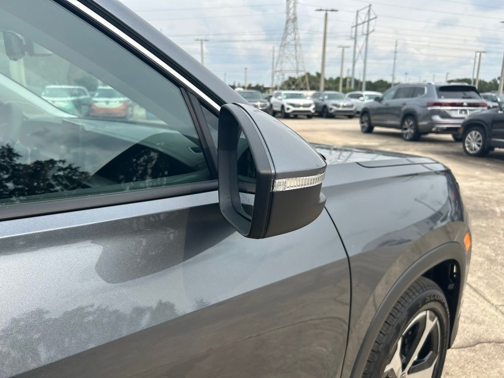 2025 Volkswagen Tiguan 2.0T SE Tampa FL