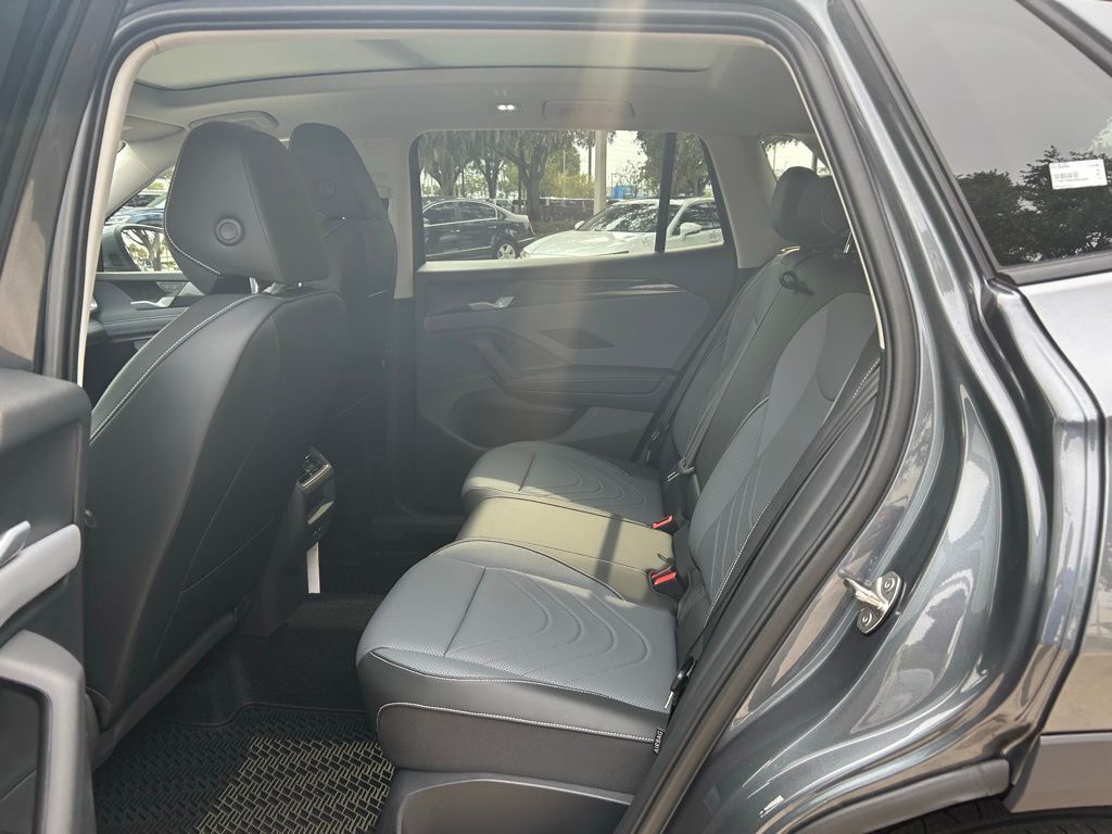 2025 Volkswagen Tiguan 2.0T SE Tampa FL