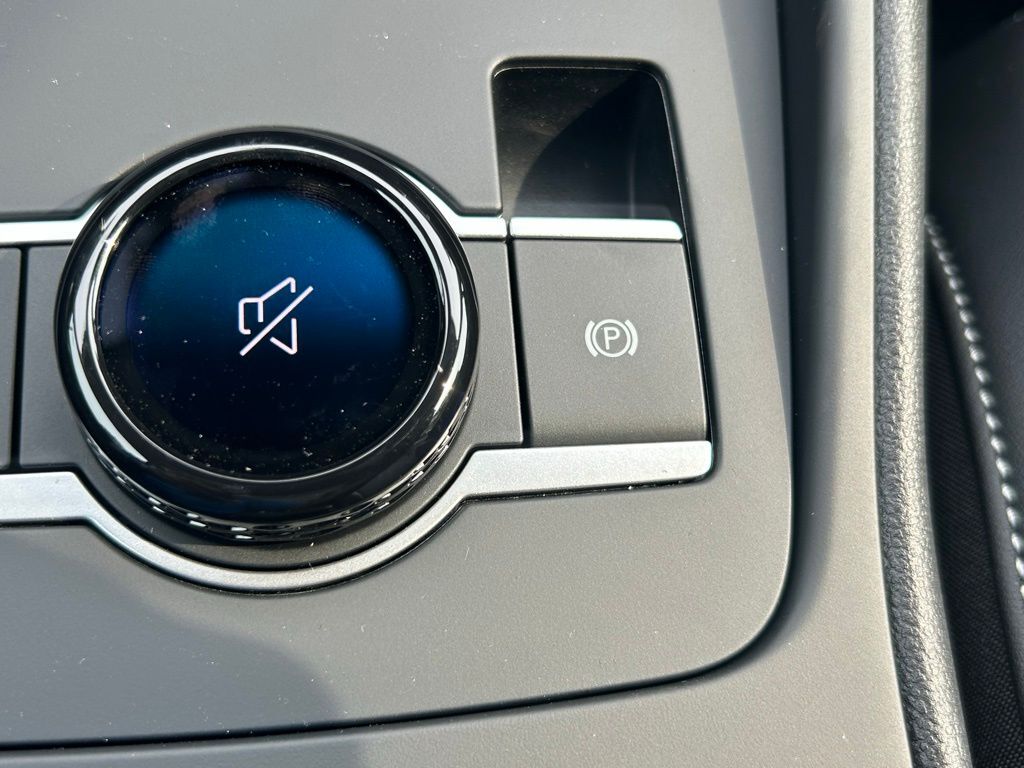 2025 Volkswagen Tiguan 2.0T SE Tampa FL