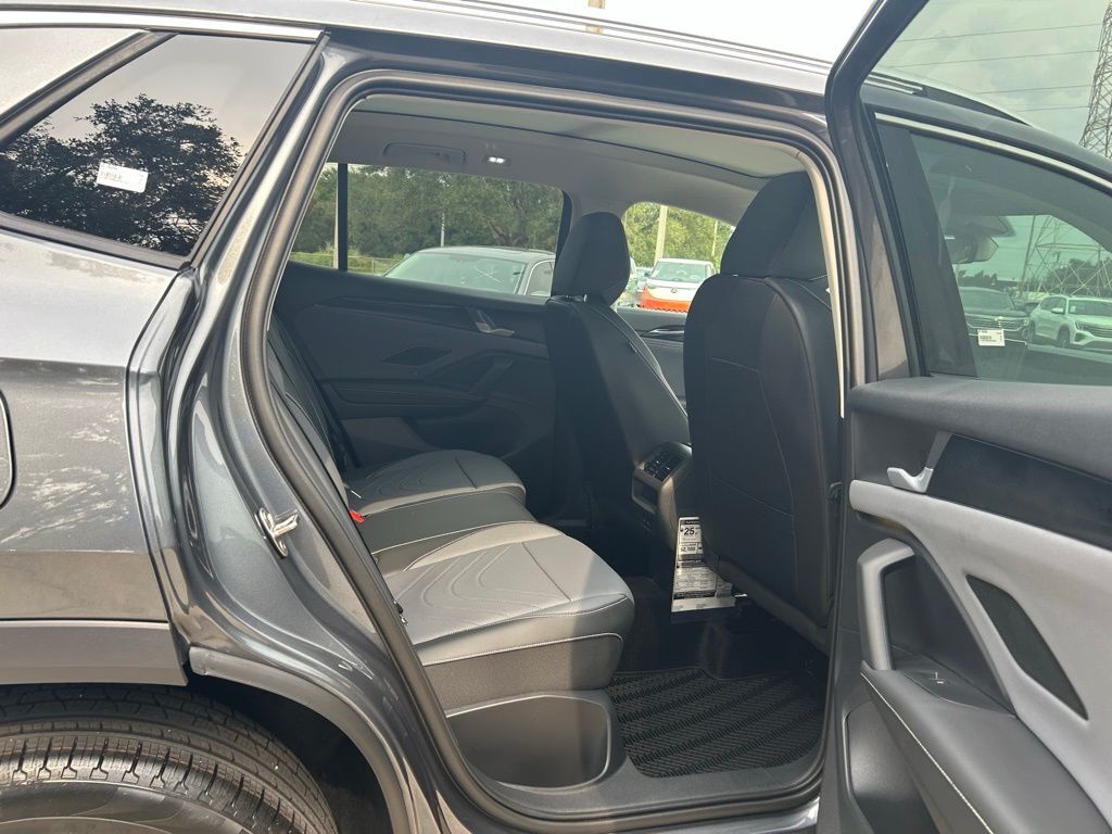 2025 Volkswagen Tiguan 2.0T SE Tampa FL