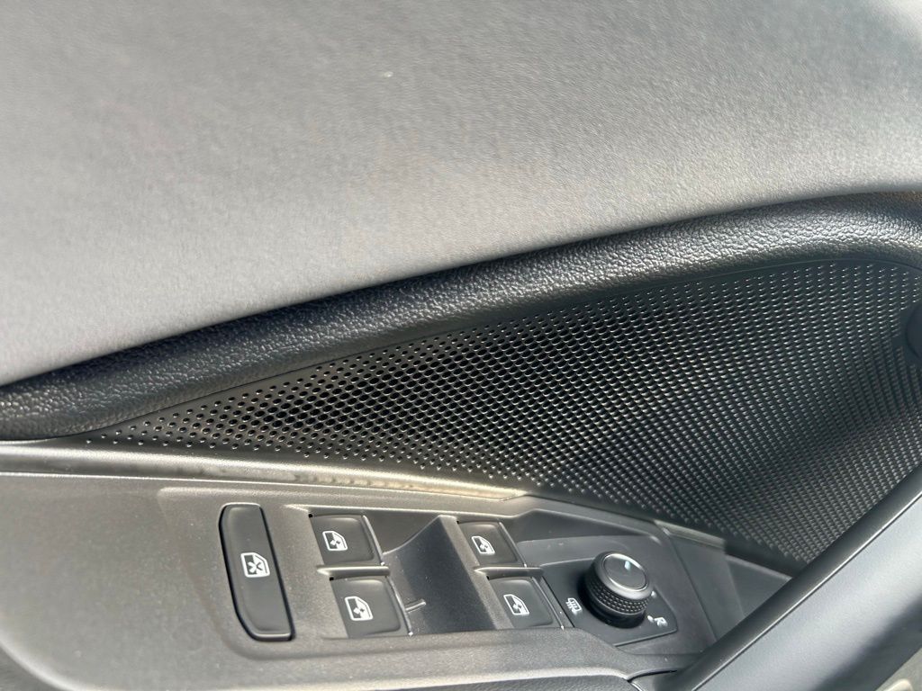 2025 Volkswagen Tiguan 2.0T SE Tampa FL