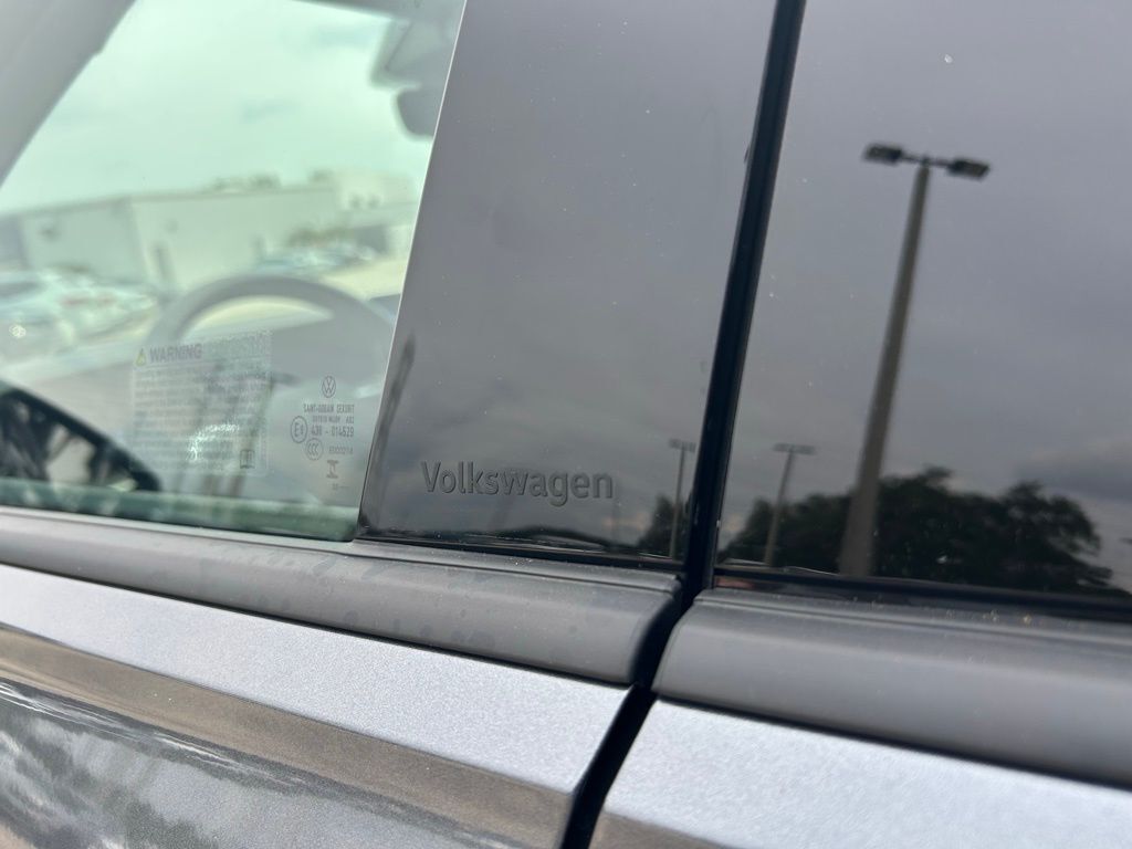 2025 Volkswagen Tiguan 2.0T SE Tampa FL