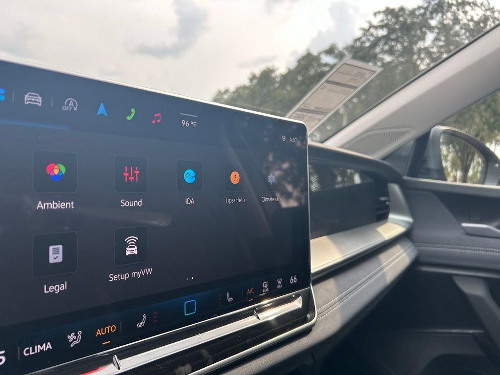 2025 Volkswagen Tiguan 2.0T SE Tampa FL