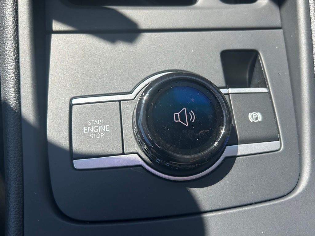 2025 Volkswagen Tiguan 2.0T SE Tampa FL