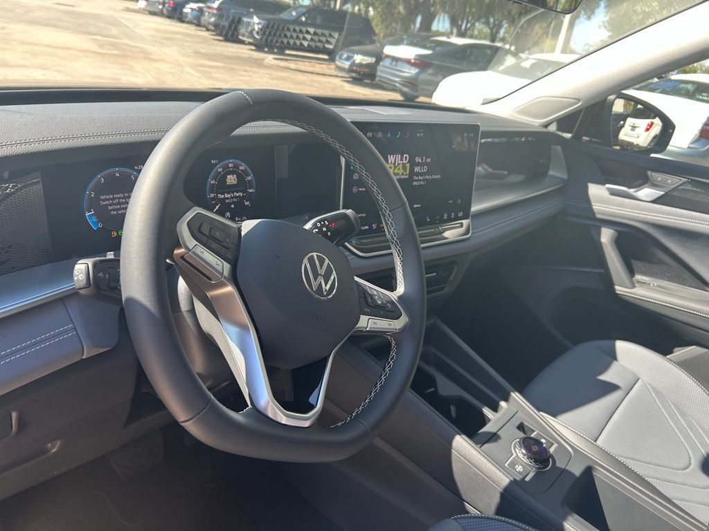 2025 Volkswagen Tiguan 2.0T SE Tampa FL
