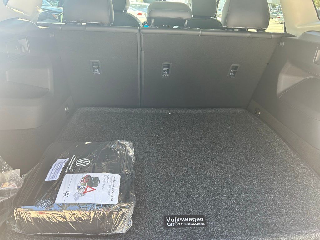 2025 Volkswagen Tiguan 2.0T SE Tampa FL