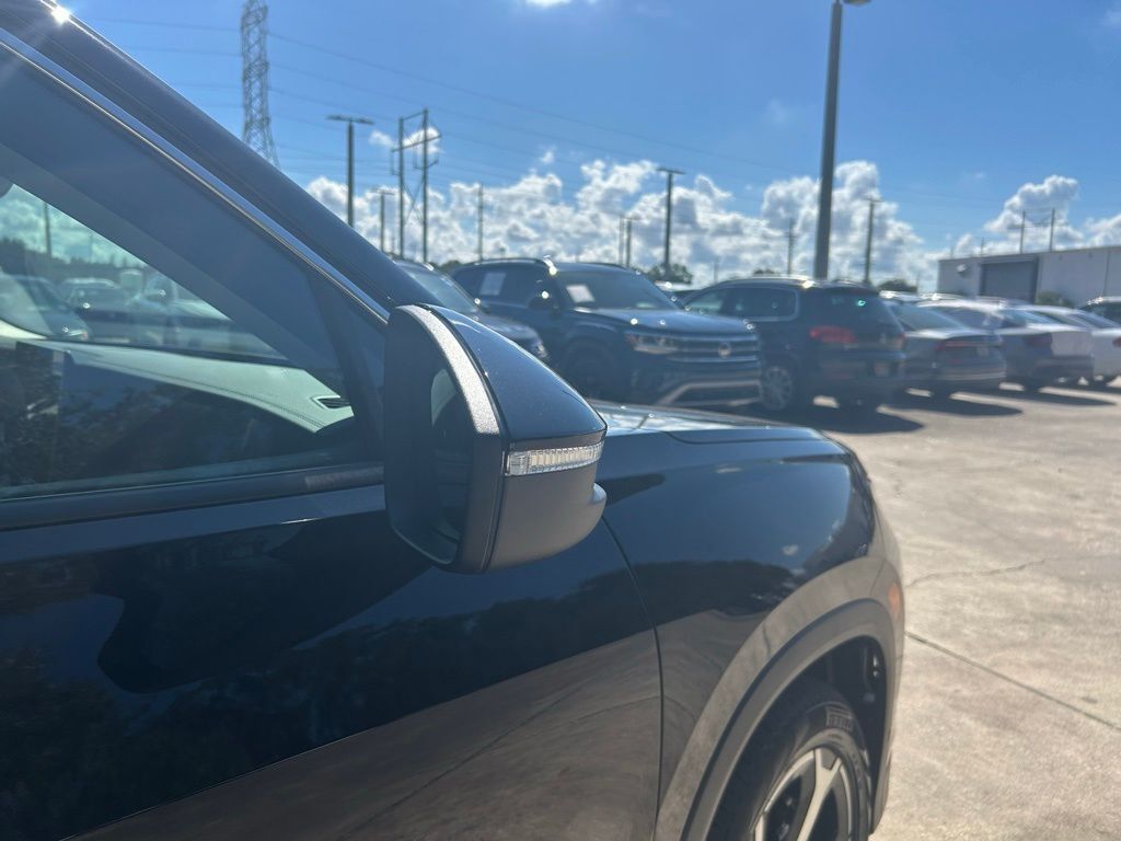 2025 Volkswagen Tiguan 2.0T SE Tampa FL