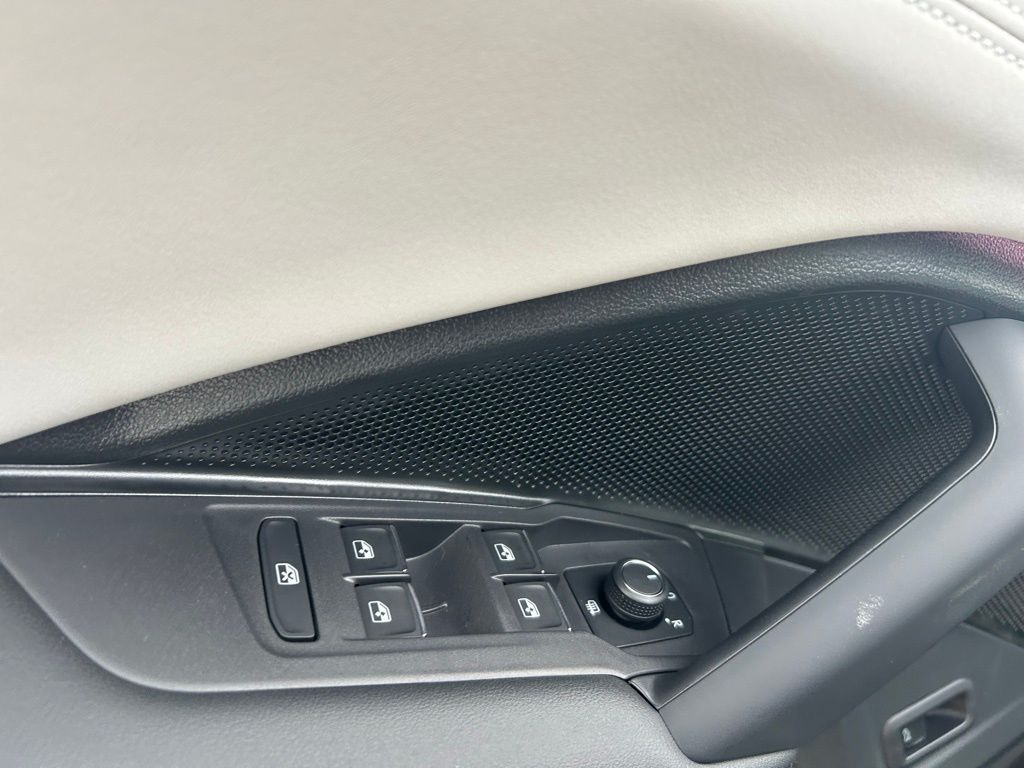 2025 Volkswagen Tiguan 2.0T SE Tampa FL