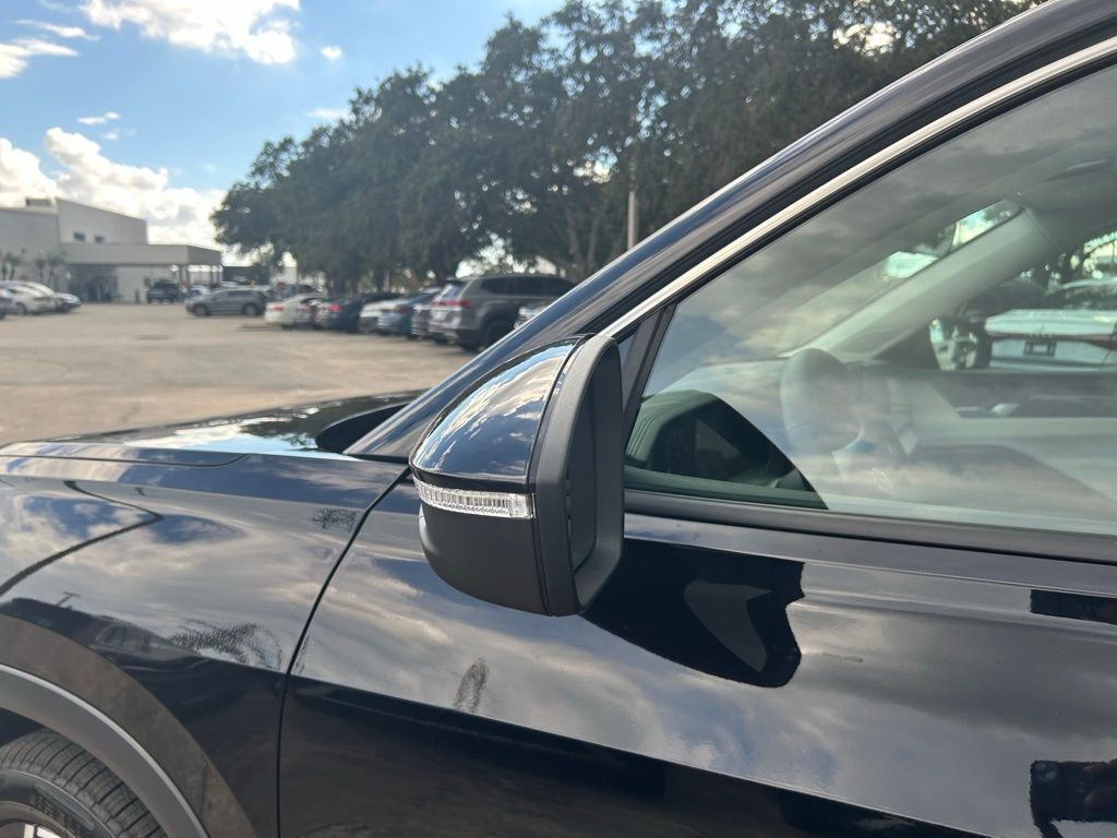 2025 Volkswagen Tiguan 2.0T SE Tampa FL