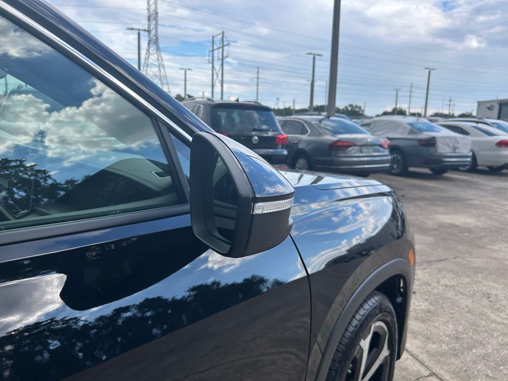 2025 Volkswagen Tiguan 2.0T SE Tampa FL