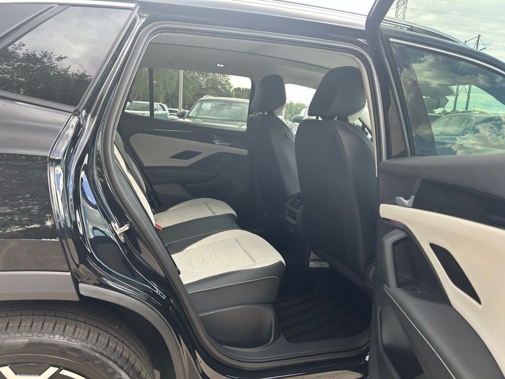 2025 Volkswagen Tiguan 2.0T SE Tampa FL