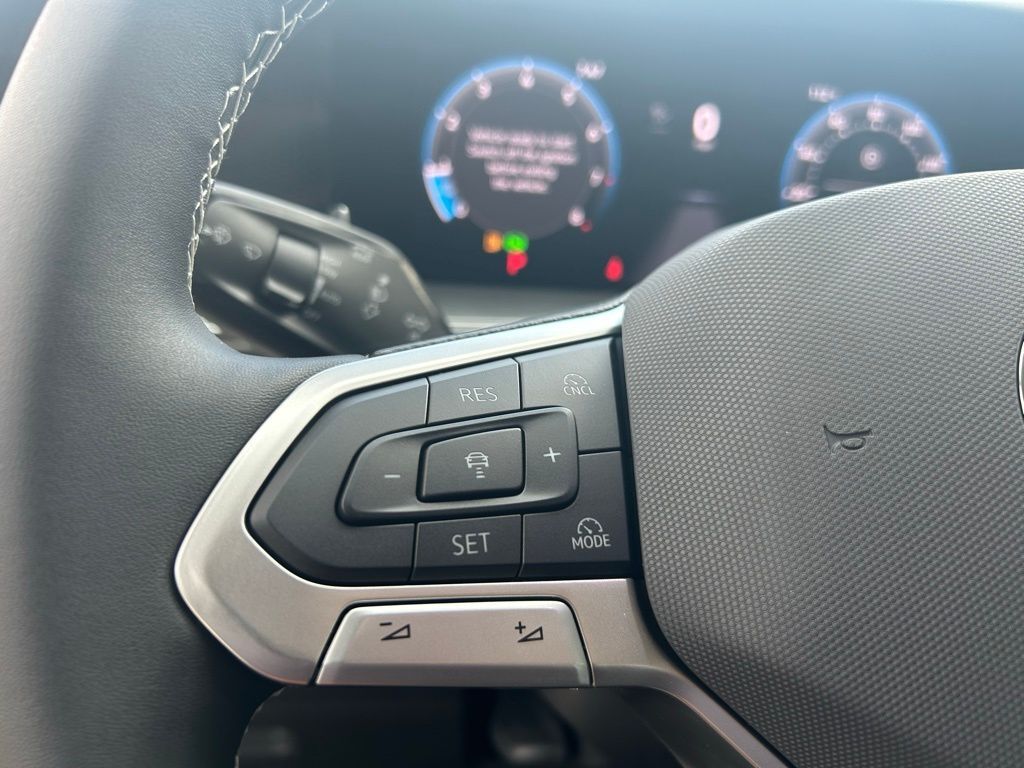 2025 Volkswagen Tiguan 2.0T SE Tampa FL