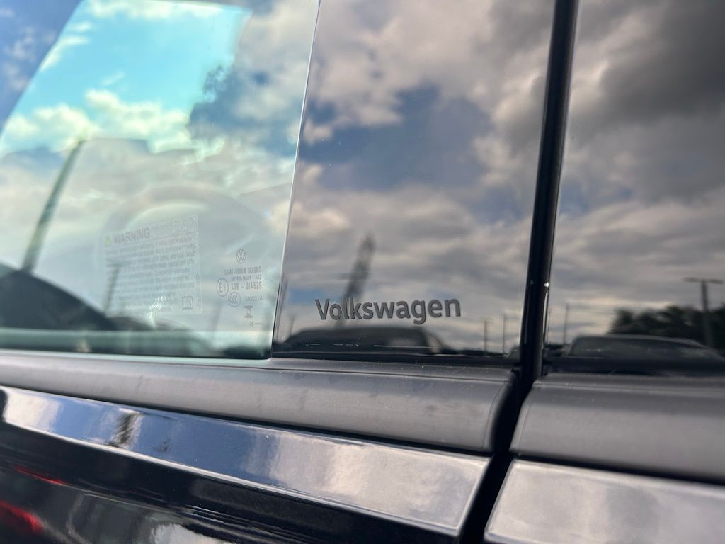 2025 Volkswagen Tiguan 2.0T SE Tampa FL