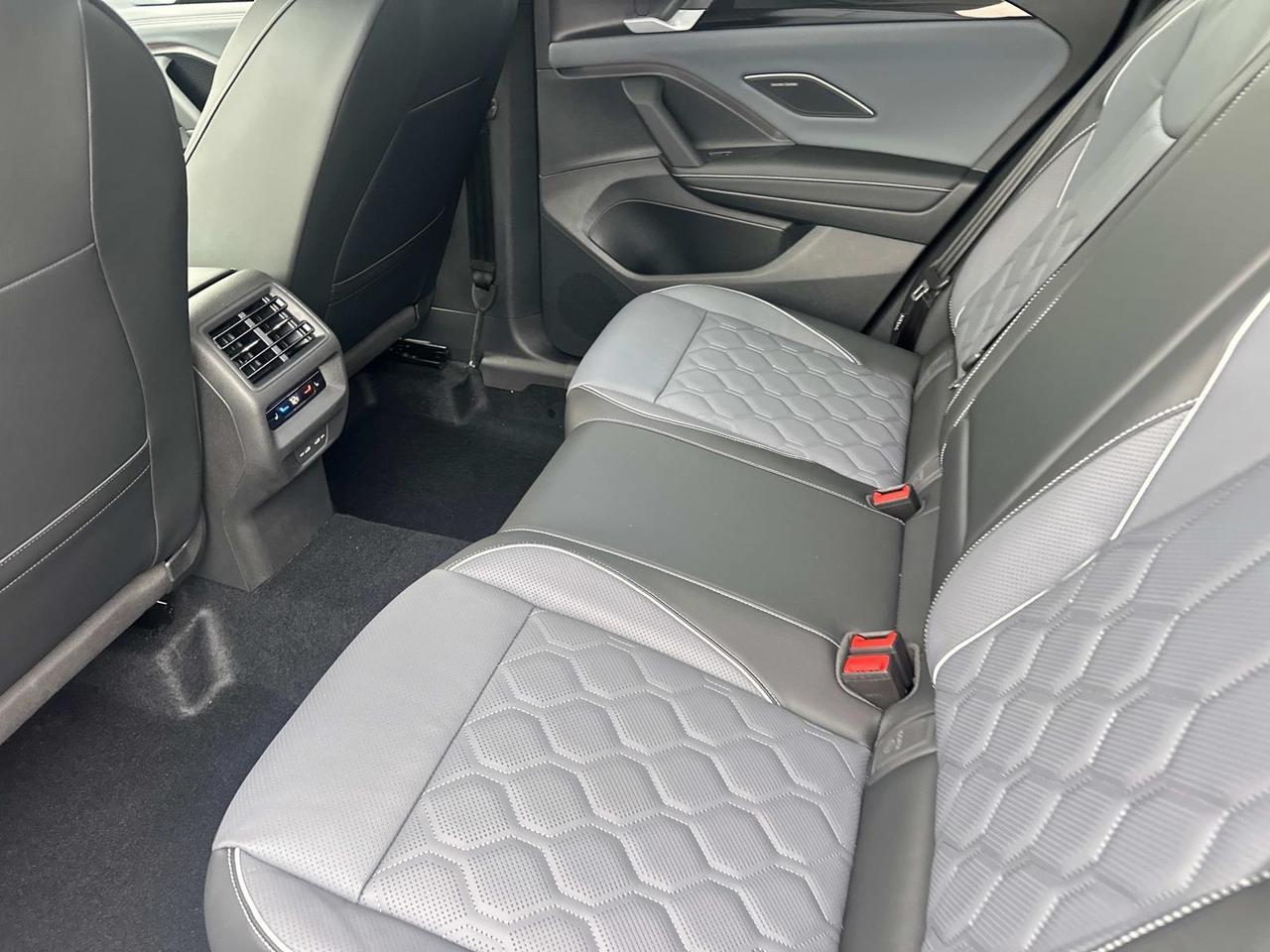 2025 Volkswagen Tiguan 2.0T SEL R-Line Woodbridge VA