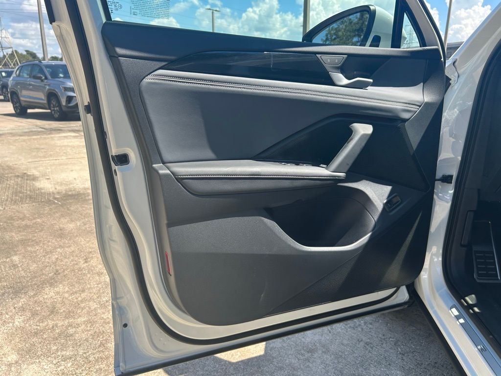 2025 Volkswagen Tiguan 2.0T SEL R-Line Tampa FL