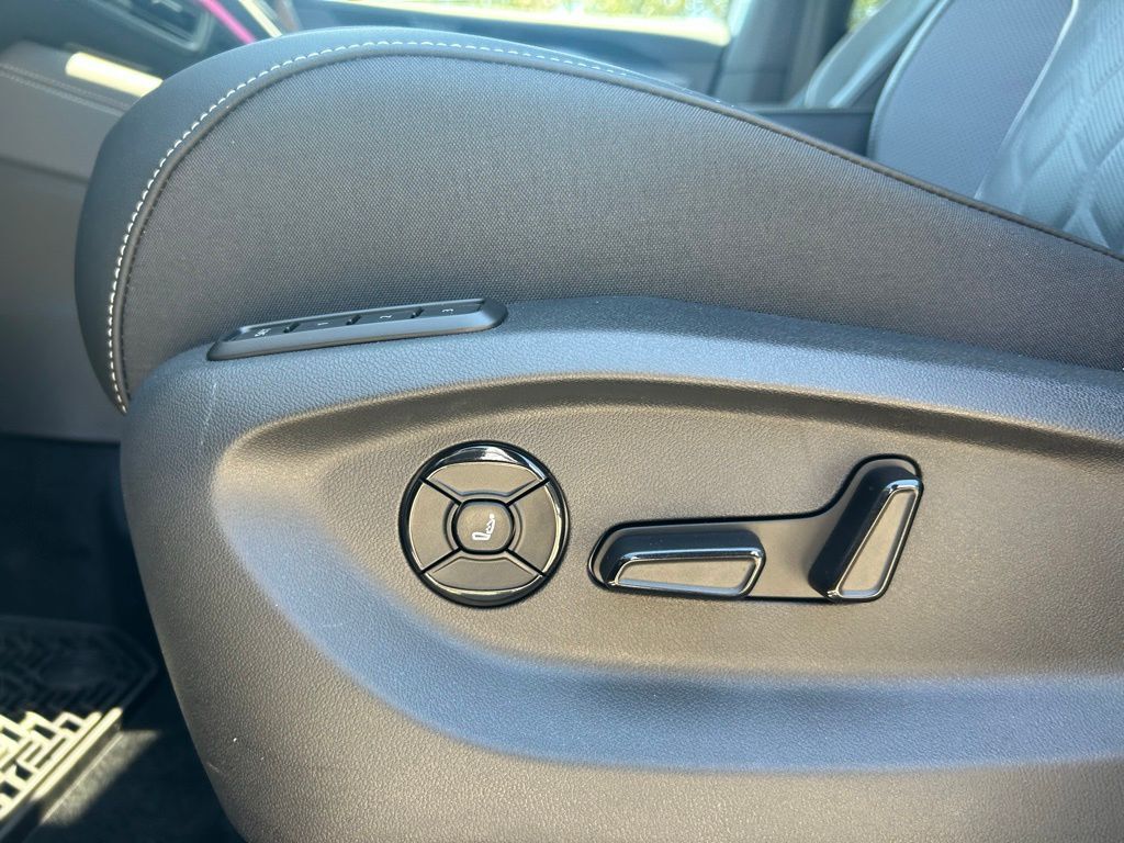 2025 Volkswagen Tiguan 2.0T SEL R-Line Tampa FL
