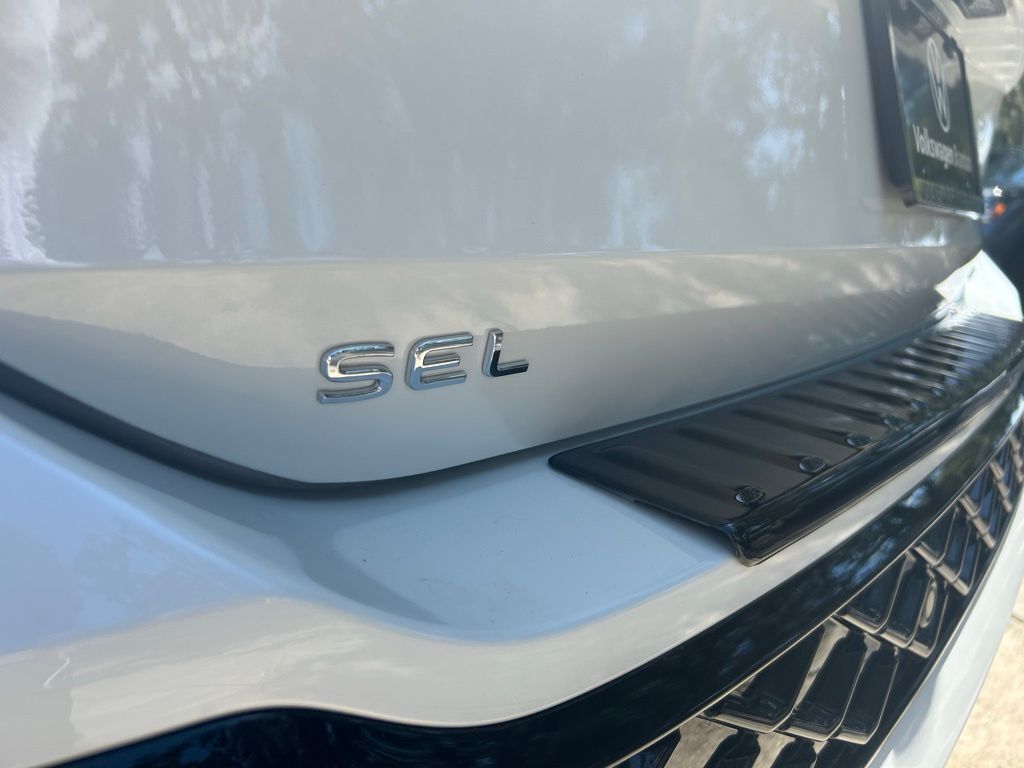 2025 Volkswagen Tiguan 2.0T SEL R-Line Tampa FL