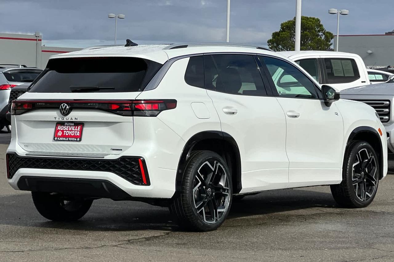 2025 Volkswagen Tiguan SEL R-Line Roseville CA