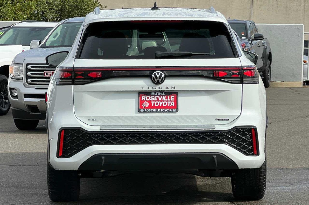 2025 Volkswagen Tiguan SEL R-Line Roseville CA