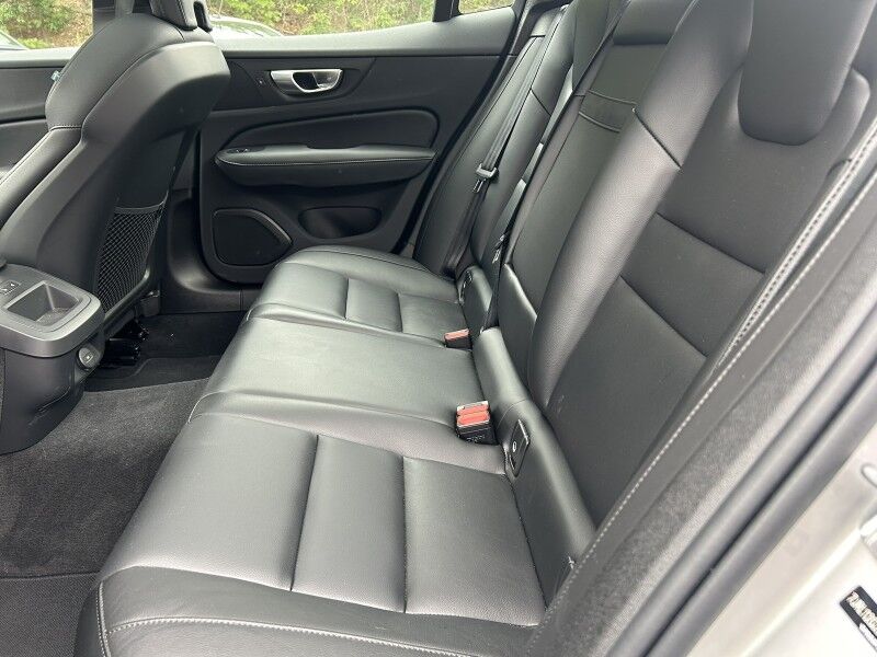 2025 Volvo S60 Core - 1 OWNER - ONLY 19K MILES Webster MA 2025 Volvo S60 Core - 1 OWNER - ONLY 19K MILES Webster MA