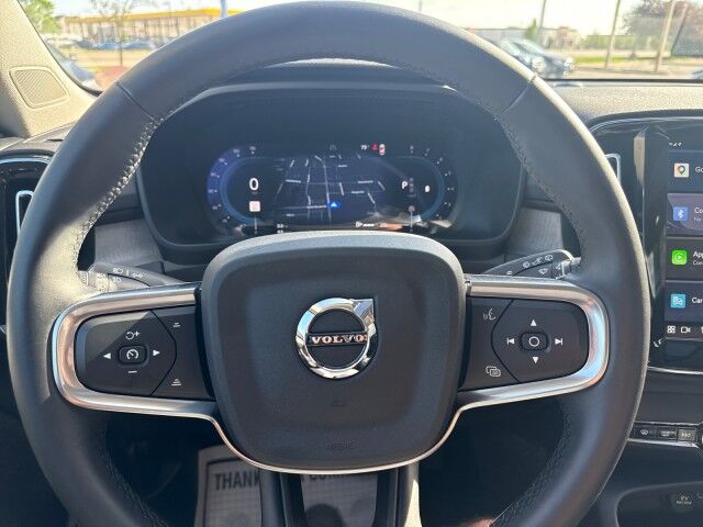 2025 Volvo XC40 Core Bright Theme Springfield IL 2025 Volvo XC40 Core Bright Theme Springfield IL