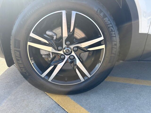 2025 Volvo XC40 Core Bright Theme Springfield IL 2025 Volvo XC40 Core Bright Theme Springfield IL