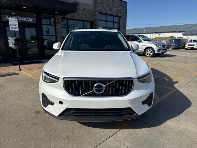 2025 Volvo XC40 Core Bright Theme Springfield IL 2025 Volvo XC40 Core Bright Theme Springfield IL