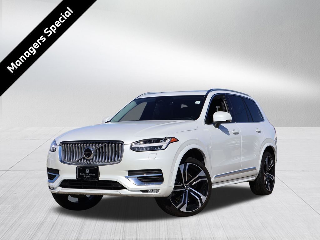 2025 Volvo XC90 B6 Ultra