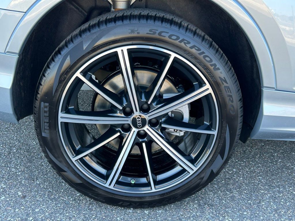 2026 Audi Q7 45 Premium Plus Lakeland FL