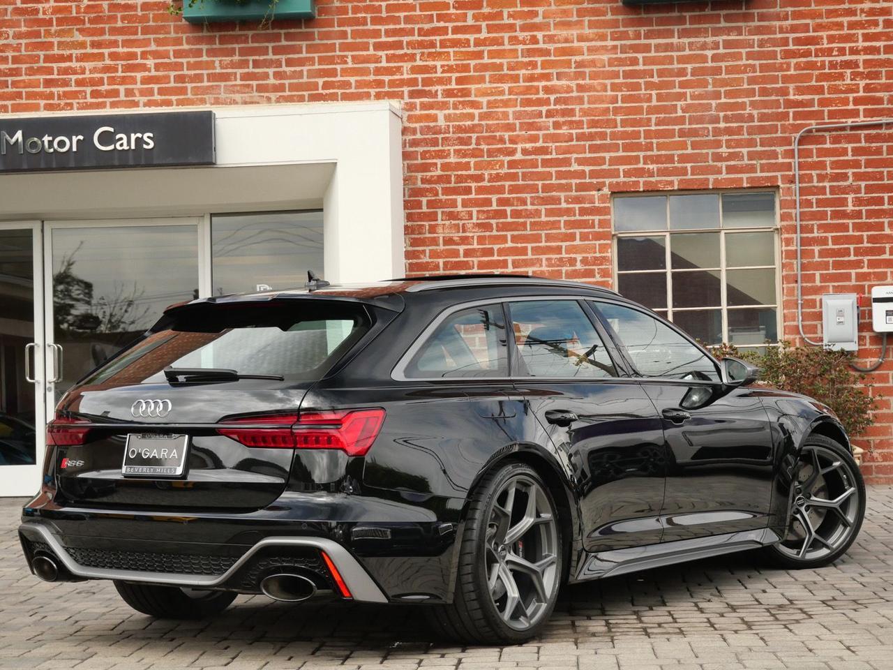 2026 Audi RS 6 Avant performance 4.0T 4.0T Lawrence KS