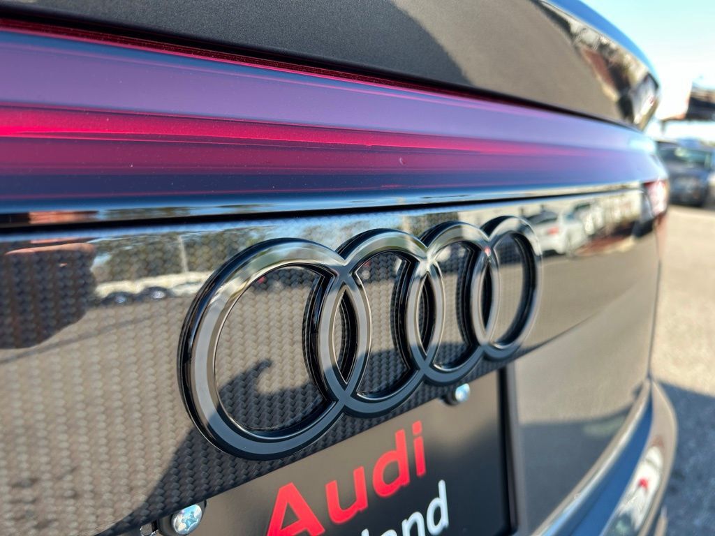 2026 Audi SQ8 4.0T Prestige Lakeland FL