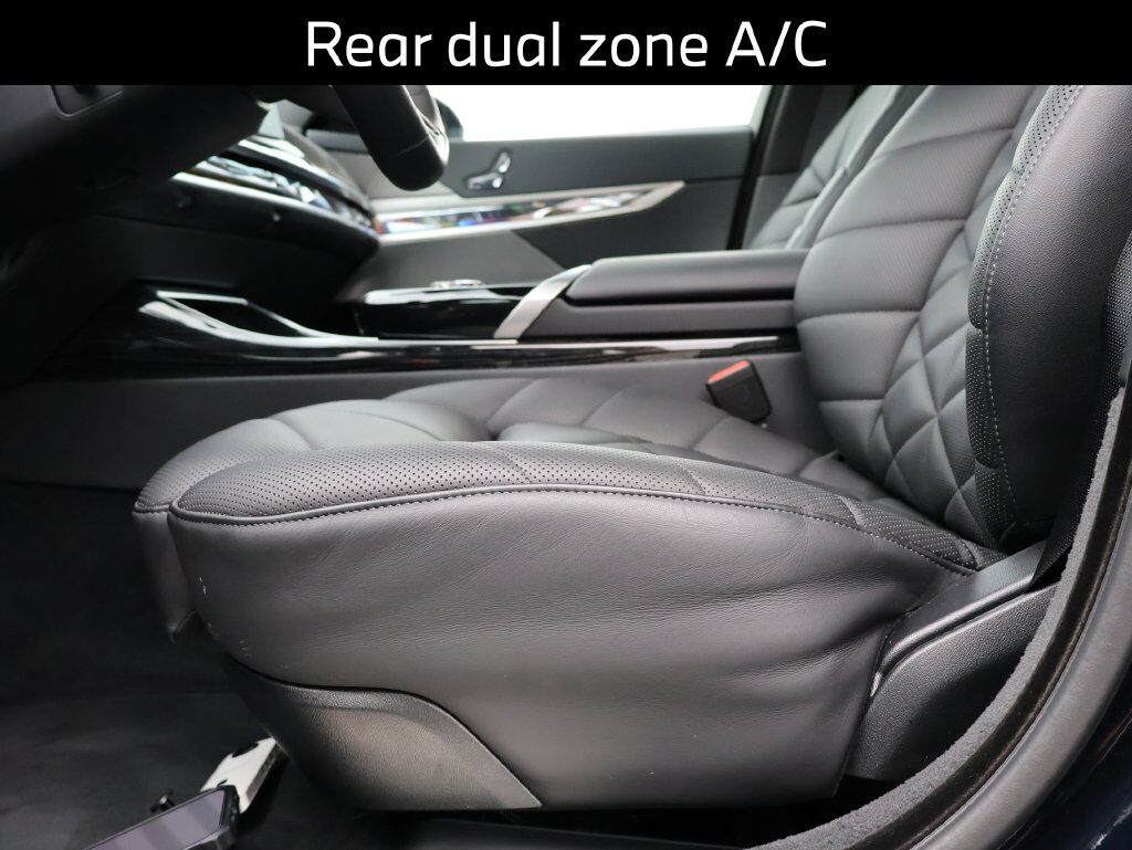 2026 BMW 7 Series 740i xDrive