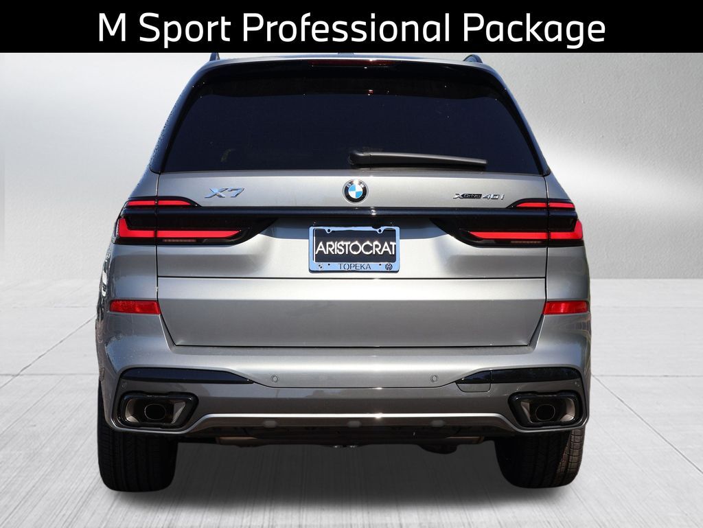 2026 BMW X7 xDrive40i