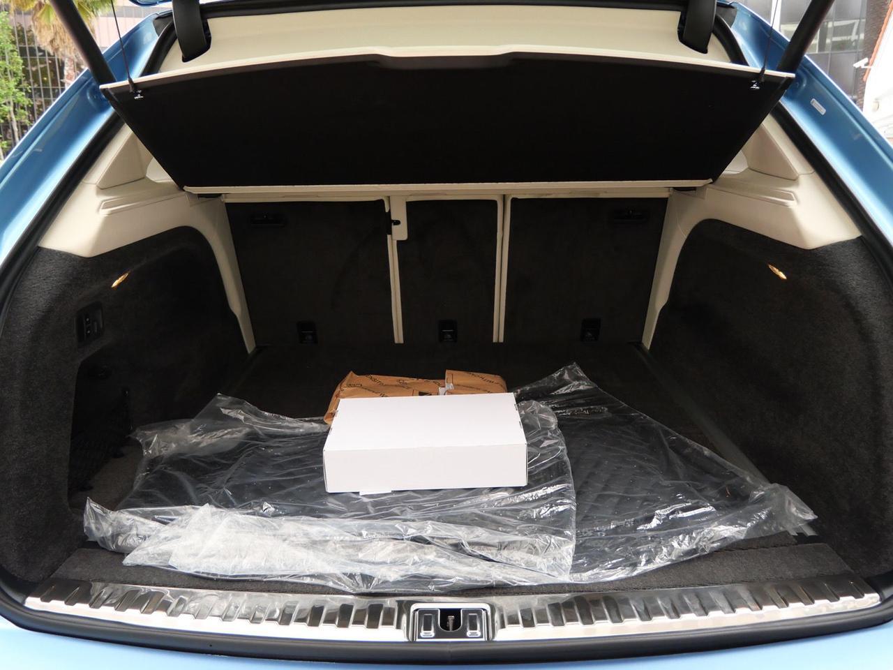 2026 Bentley Bentayga Azure Lawrence KS