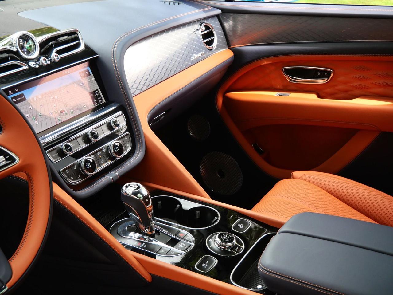 2026 Bentley Bentayga EWB Azure V8 Lawrence KS