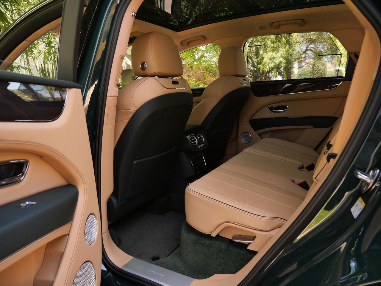 2026 Bentley Bentayga Hybrid Lawrence KS